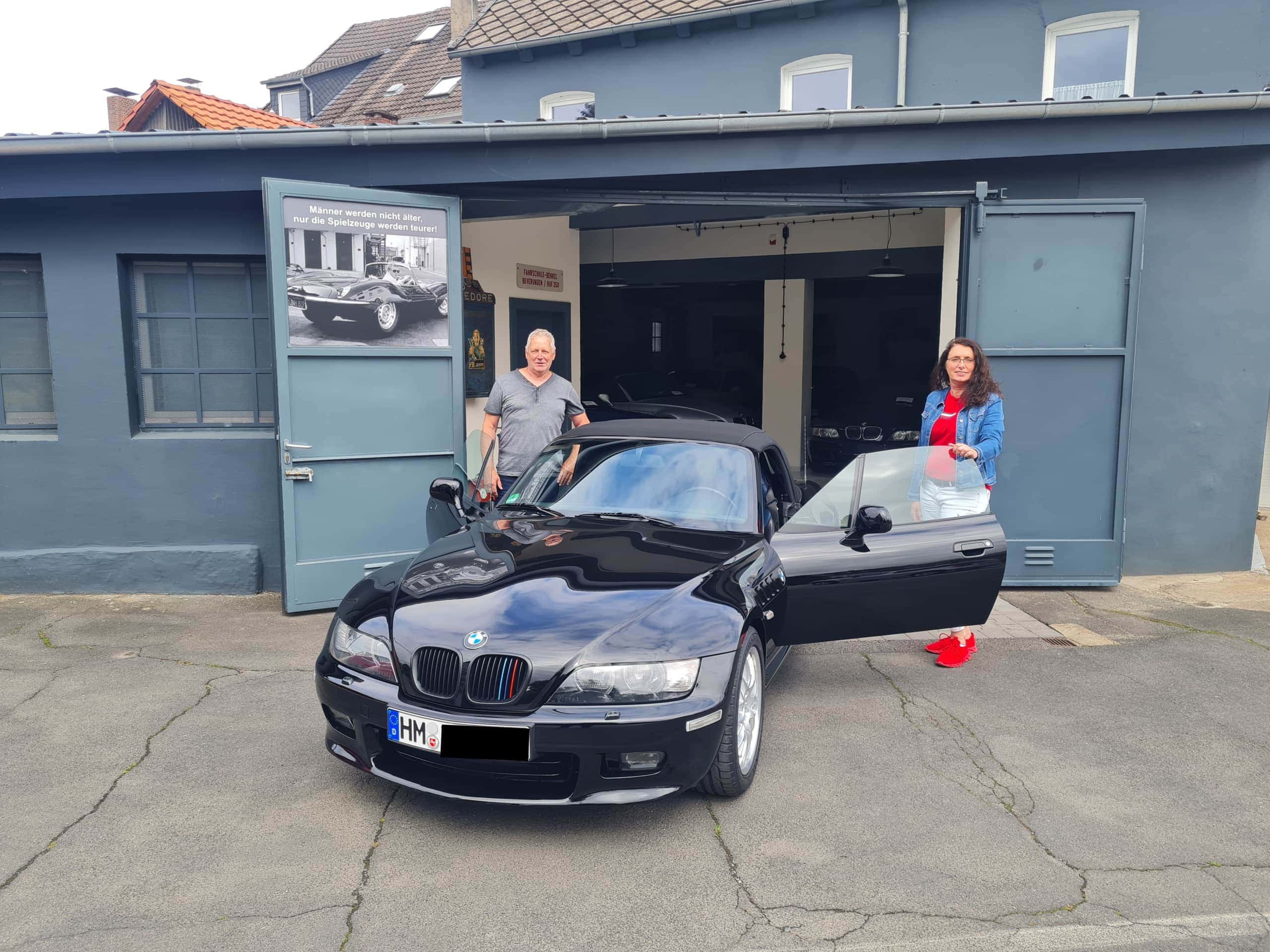 Youngtimer Roadster Werkstatt Reparatur Oldtimer Autowerkstatt