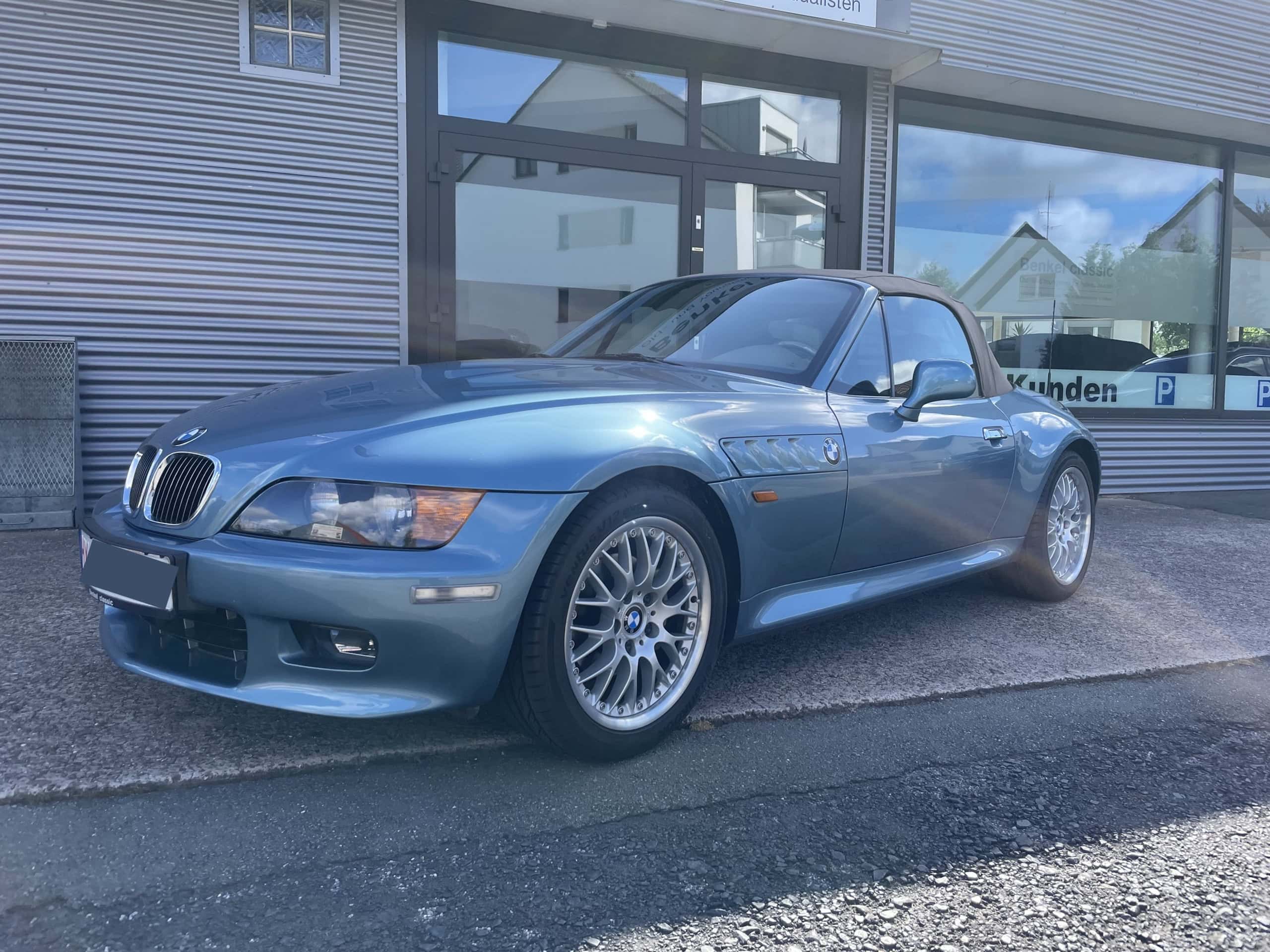 BMW Z3 2.8 Roadster James Bond Filmfahrzeug Benkel Classic Beverungen BMW Z3 2.8 Roadster Original James Bond Filmfahrzeug aus Goldeneye mit wenig KM und deutscher EZ Benkel Classic Beverungen