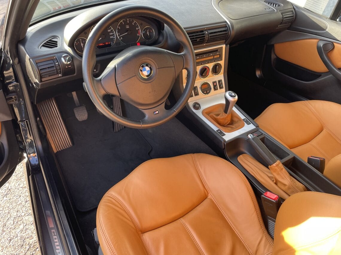Neuzugang BMW Z3.3.0 Coupe schwarz walnuss Benkel Classic Neuzugang BMW Z3.3.0 Coupe Saphirschwarz-metallic und walnuss-Walknappa-Leder Benkel Classic Beverungen